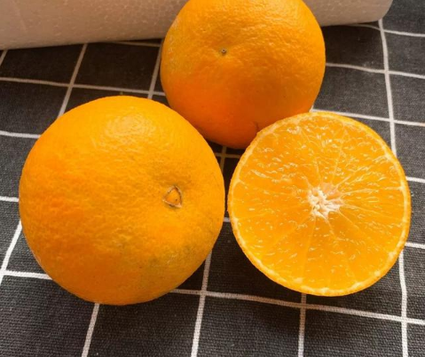 盐蒸橙子吃的是什么